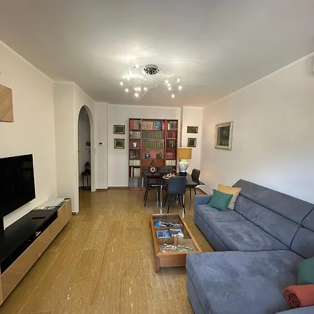 Apartment Casa Dante - In Lecco